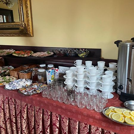 Avista Mielno Otel Unieście Dış mekan fotoğraf