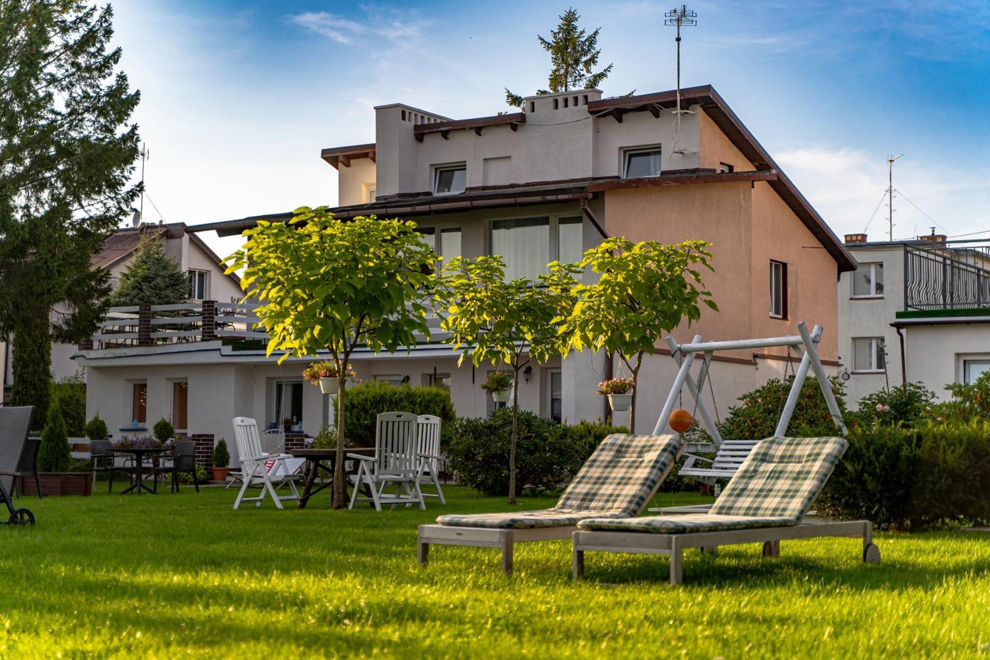 Avista Mielno Otel Unieście Dış mekan fotoğraf
