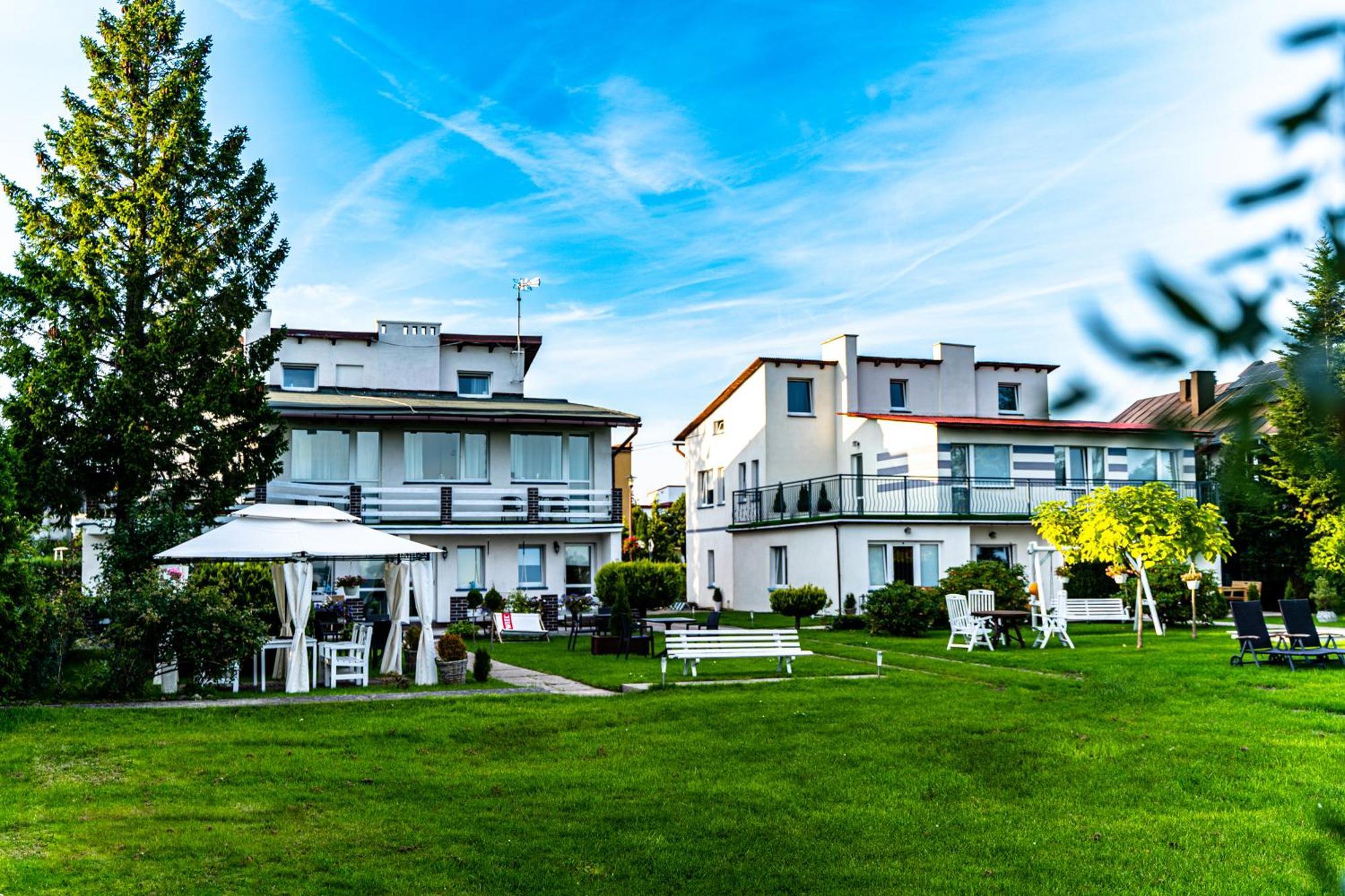 Avista Mielno Otel Unieście Dış mekan fotoğraf